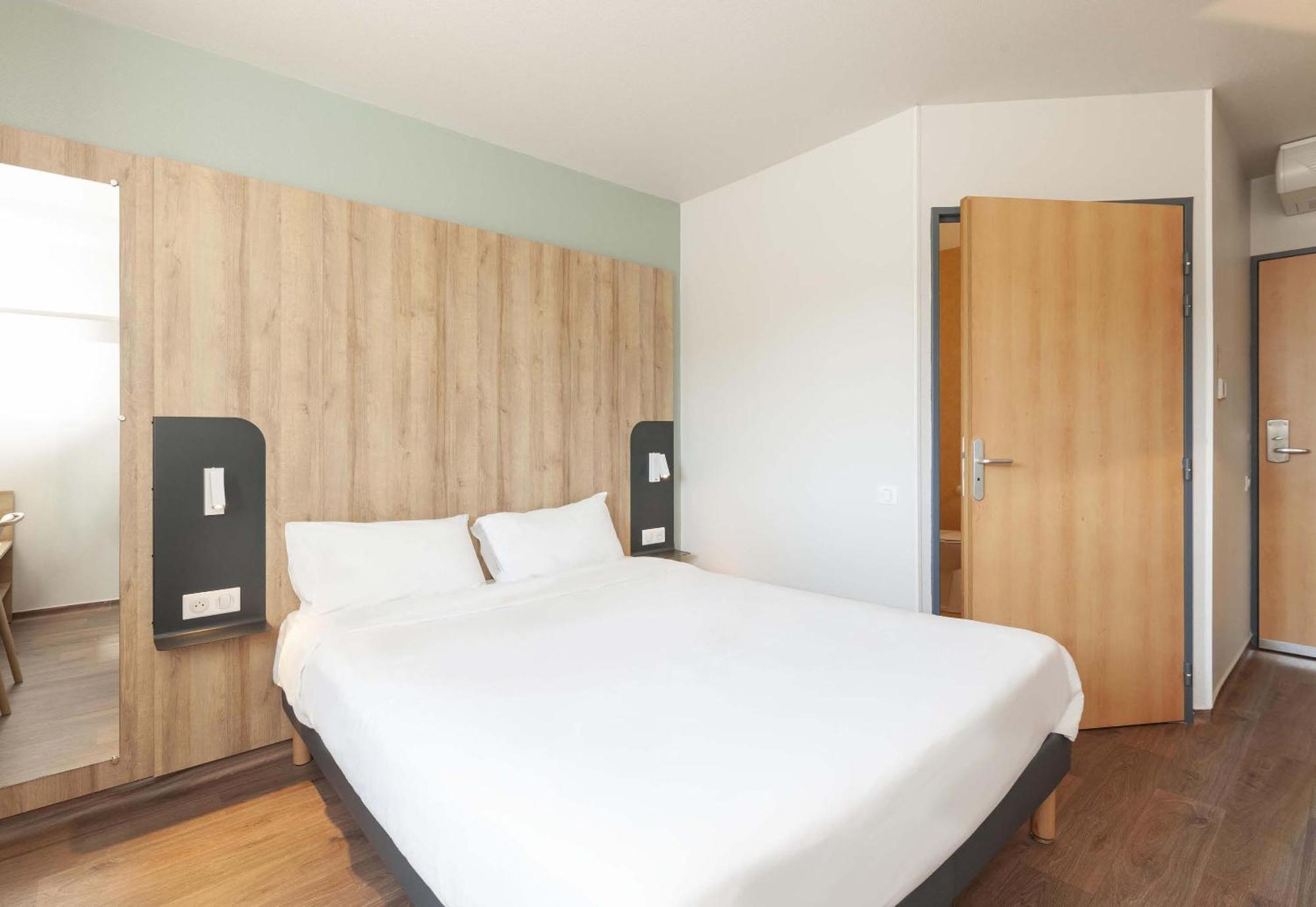 B&B Hotel Pau Лескар Экстерьер фото