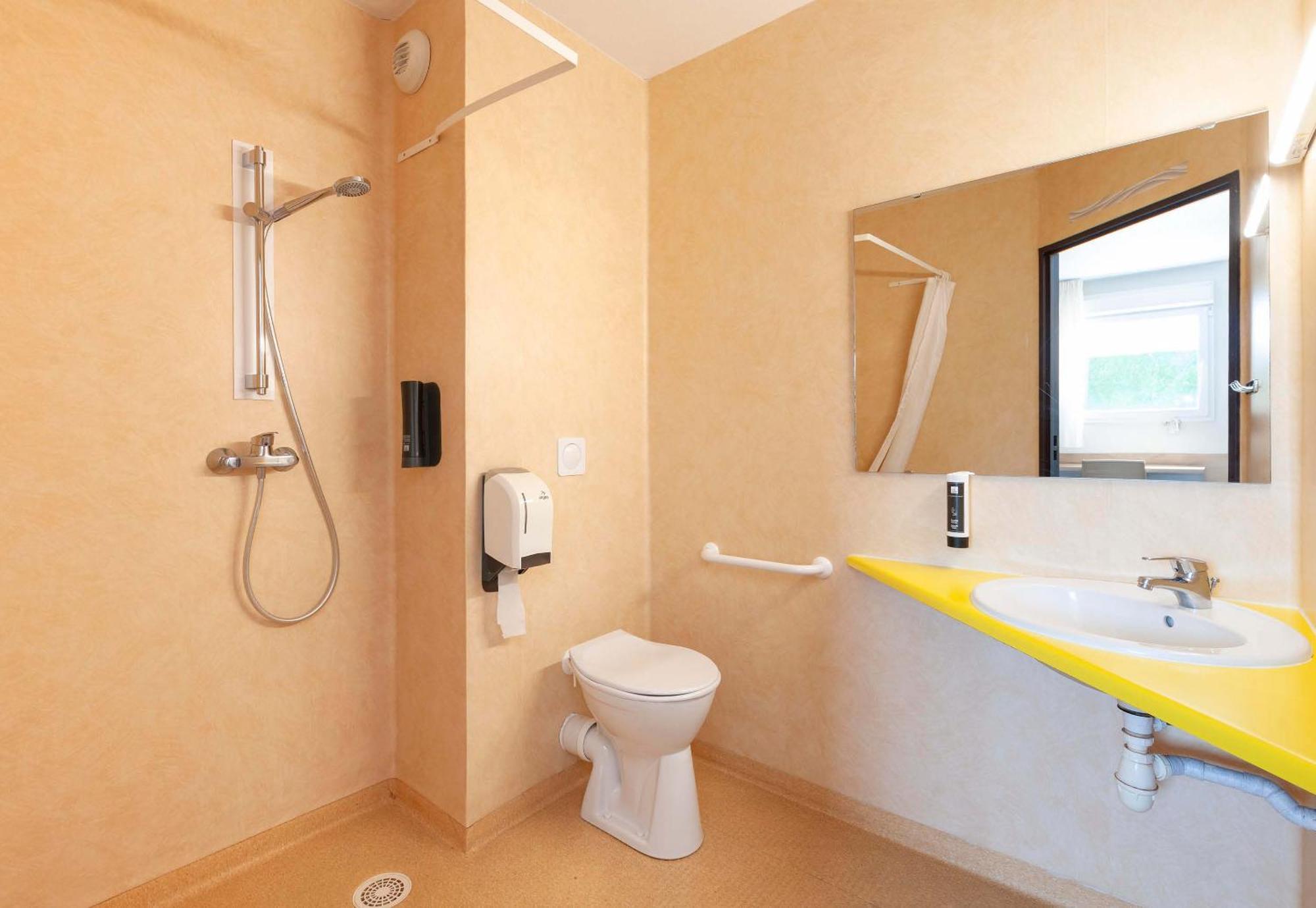 B&B Hotel Pau Лескар Экстерьер фото
