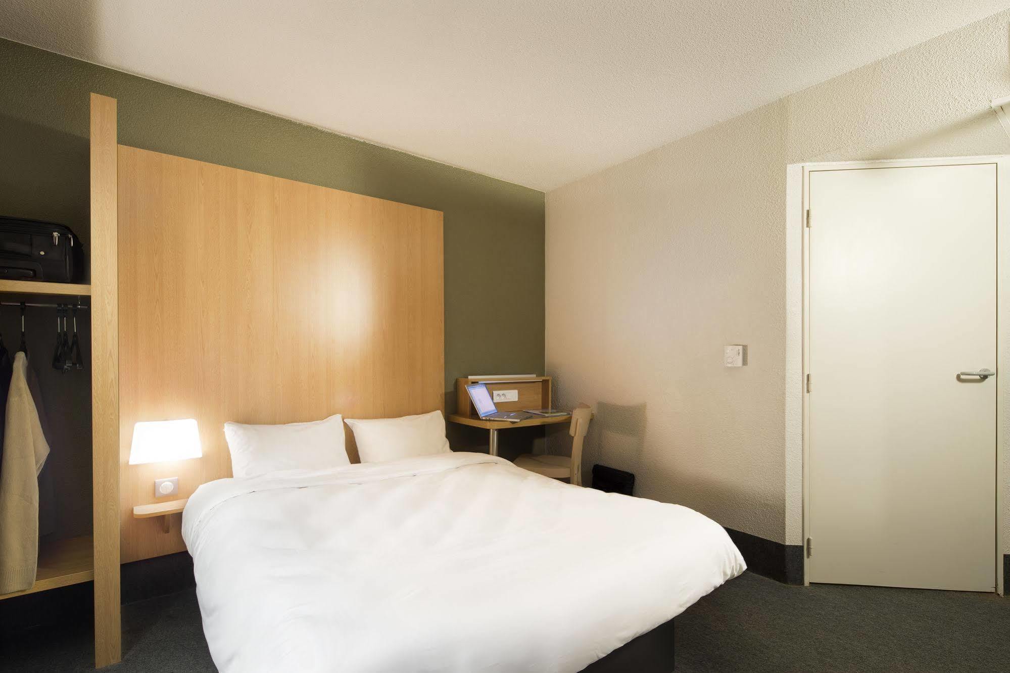 B&B Hotel Pau Лескар Экстерьер фото